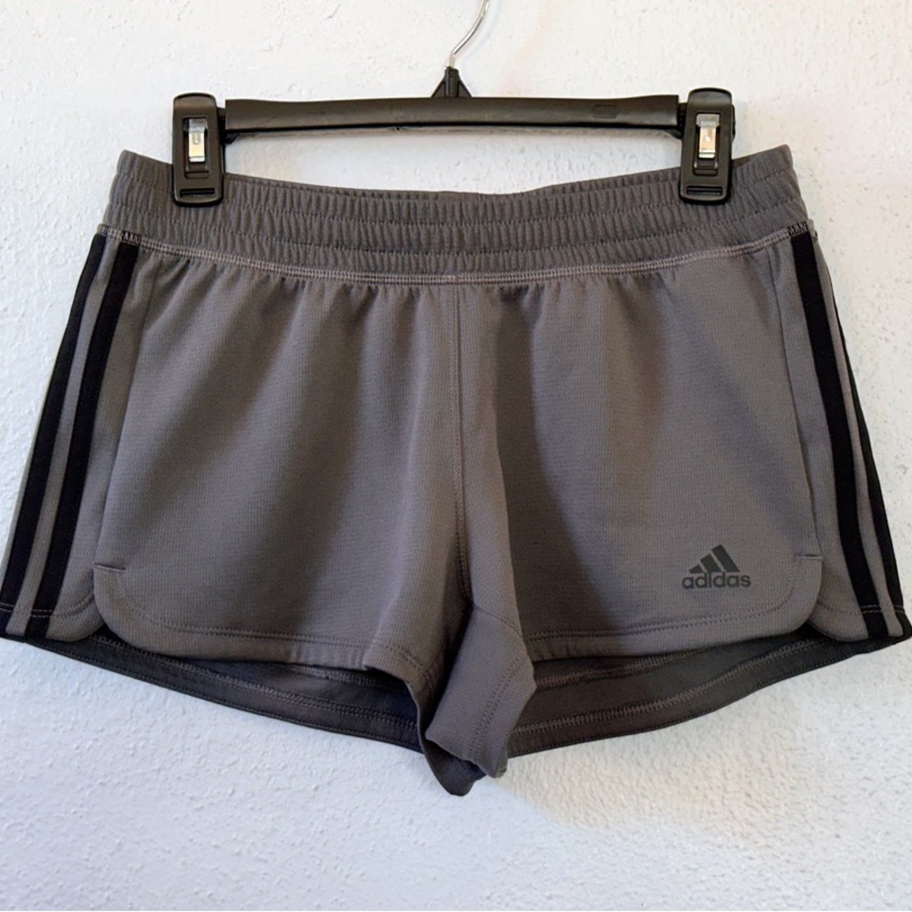 ADIDAS Aeroready Shorts Womens S Gray Black Stripes Logo running jogging workout